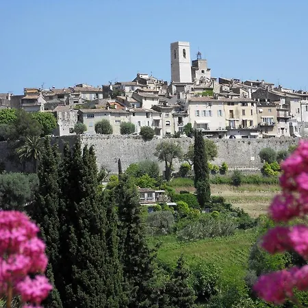 Des Gardettes Holiday home